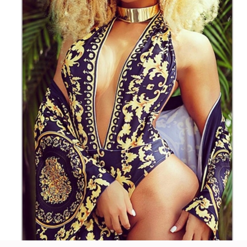 🔴FLASH SALE🔴Swimsuit & cover up set